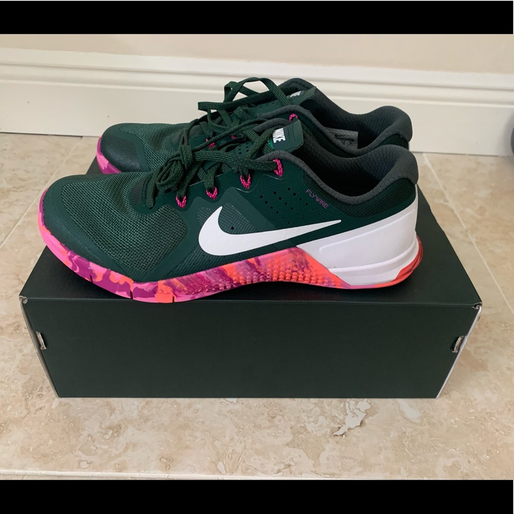 NEW Nike Metcon 2 special edition for cancer